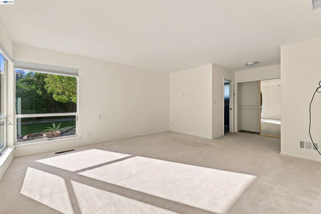 11 Ray Court Property Photo 39
