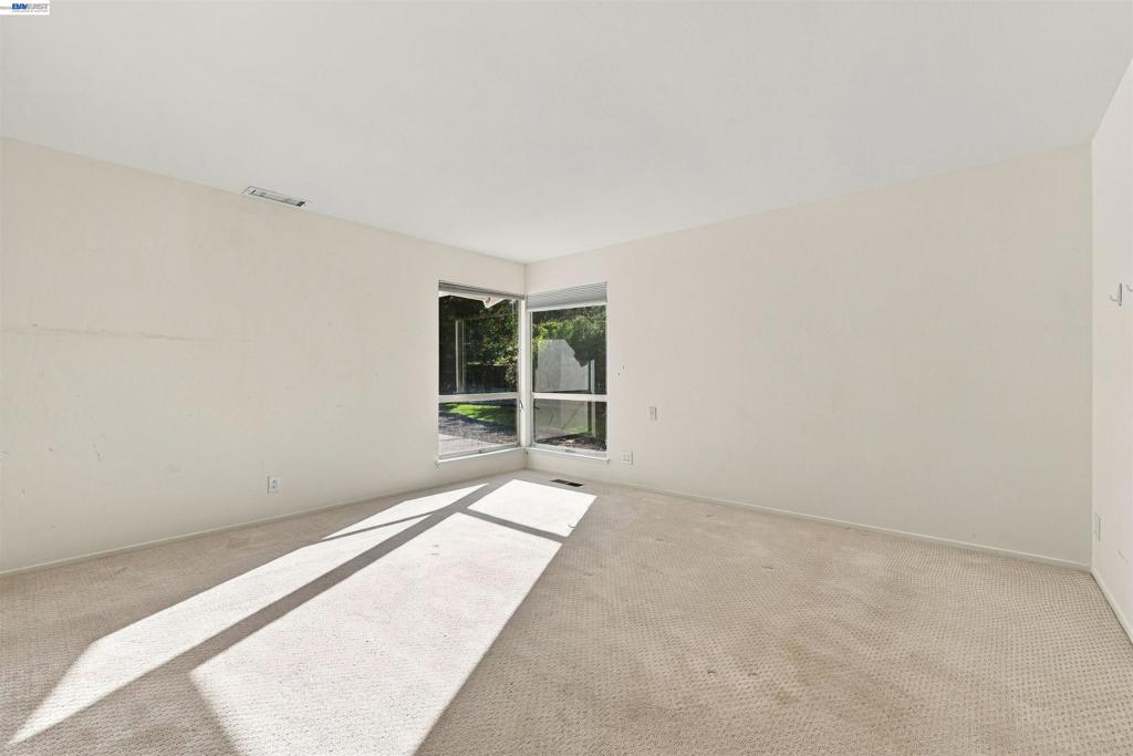 11 Ray Court Property Photo 41