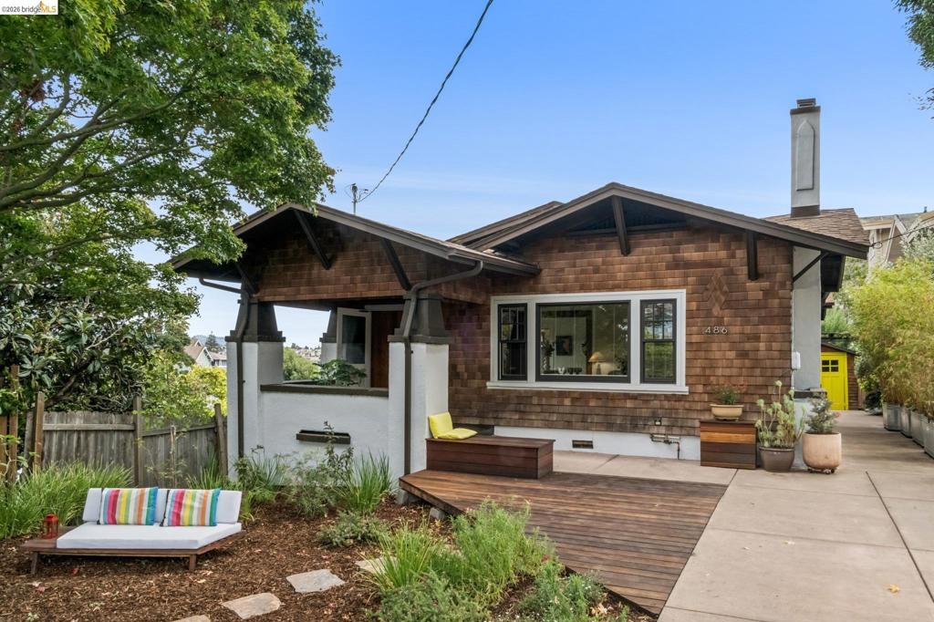 486 Jean St Property Photo 1