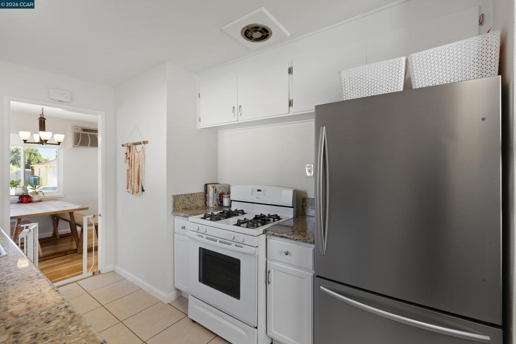 3121 Princeton Ave Property Photo 11