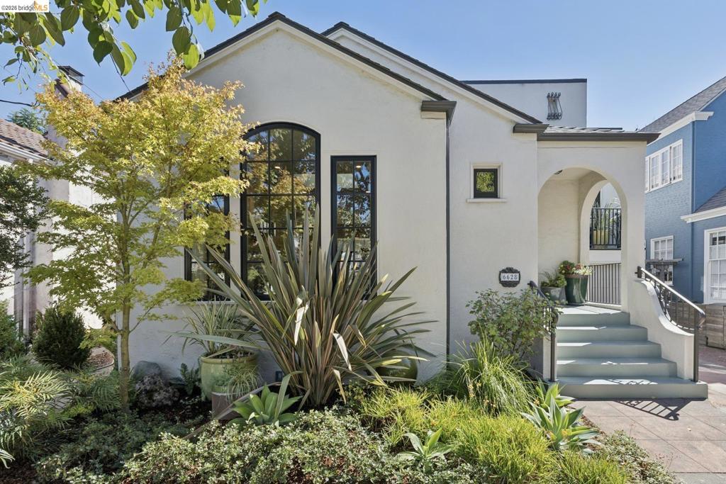6628 Chabot Rd Property Photo 1