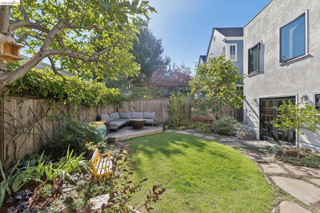 6628 Chabot Rd Property Photo 43