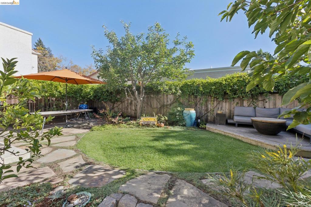 6628 Chabot Rd Property Photo 44