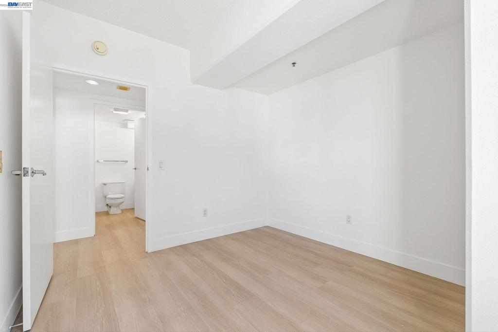 989 Webster Street 546 Property Photo 15