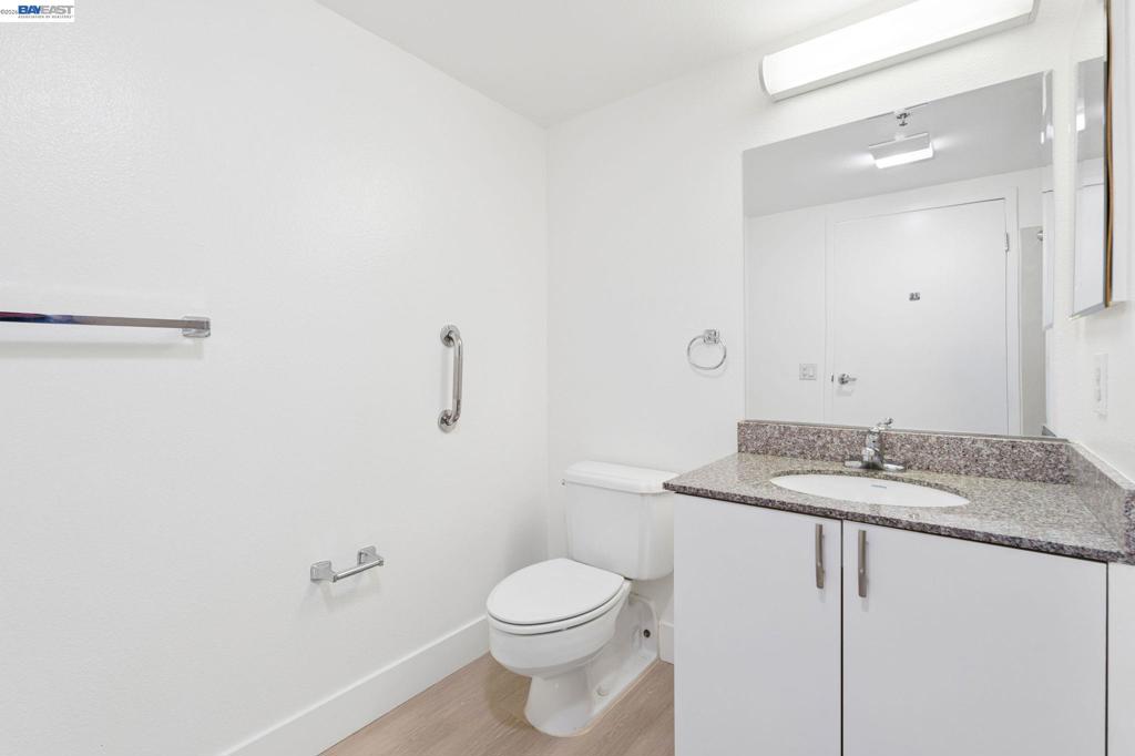 989 Webster Street 546 Property Photo 18