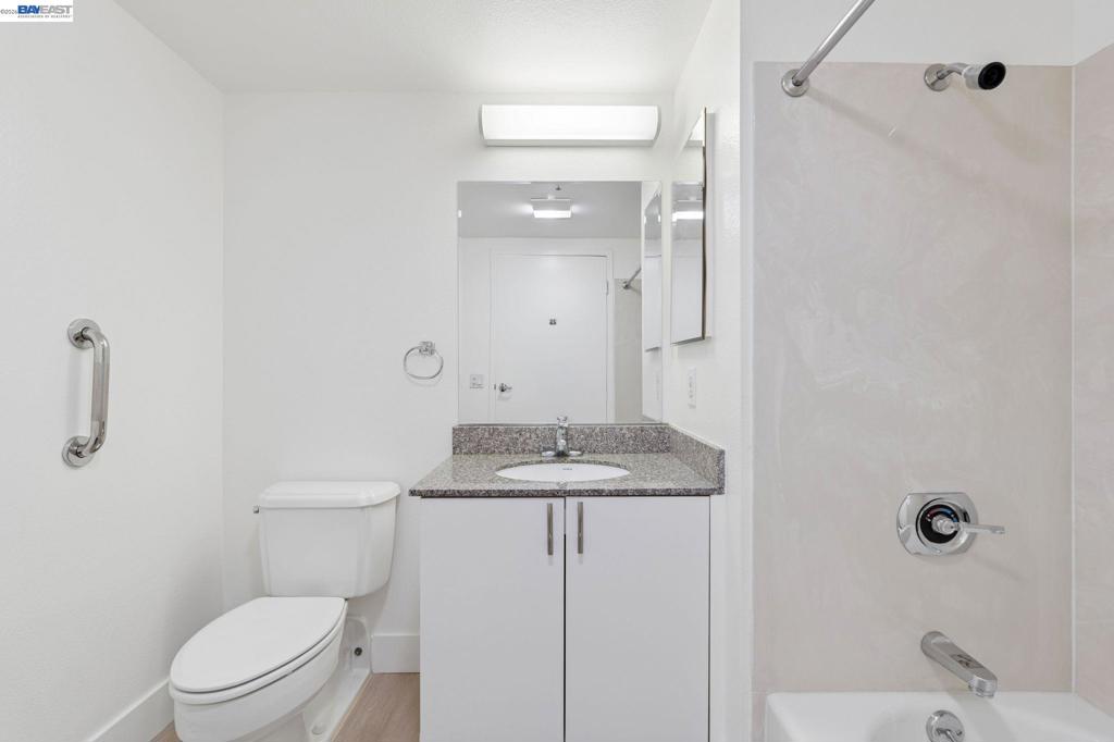989 Webster Street 546 Property Photo 19