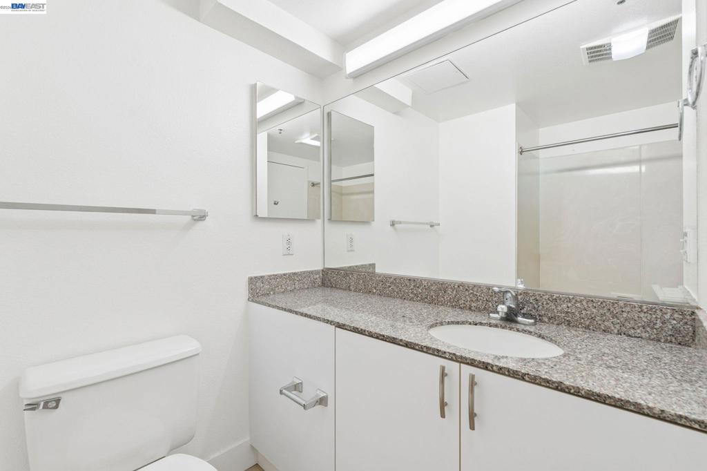 989 Webster Street 546 Property Photo 24