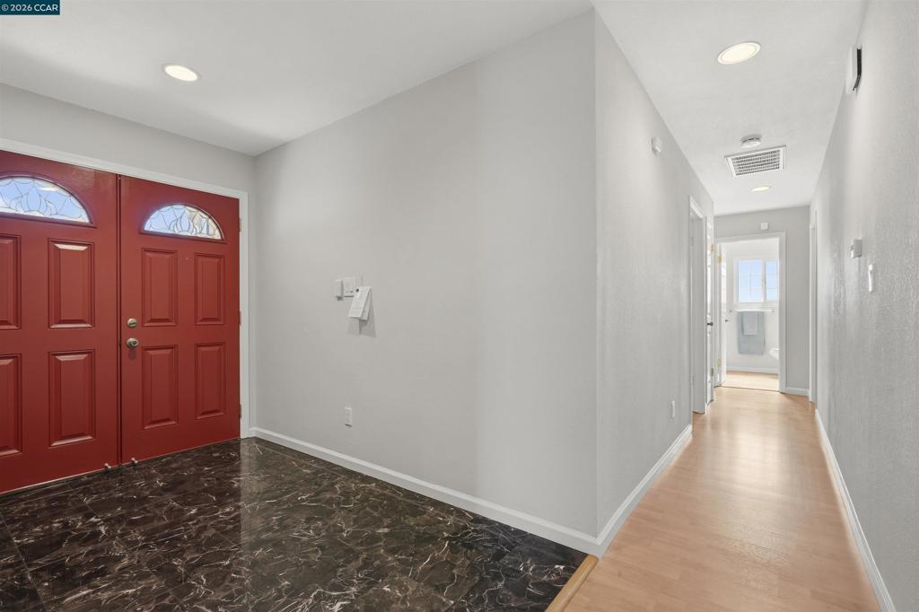 3 Sandalwood Ct Property Photo 5