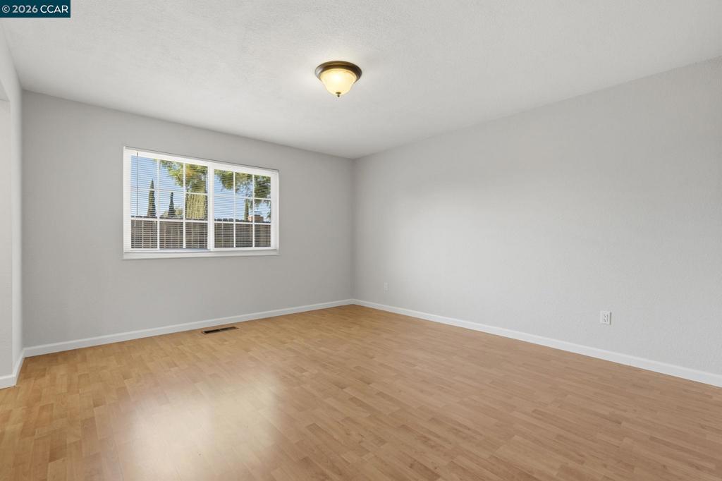 3 Sandalwood Ct Property Photo 32