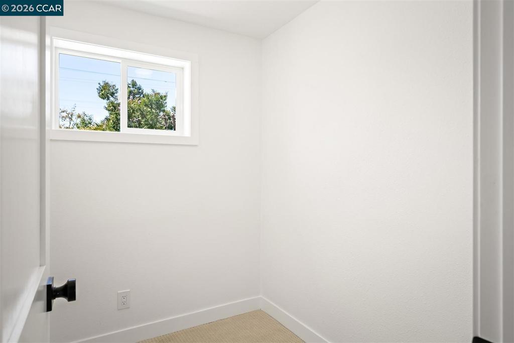 2703 Mathews St Property Photo 24