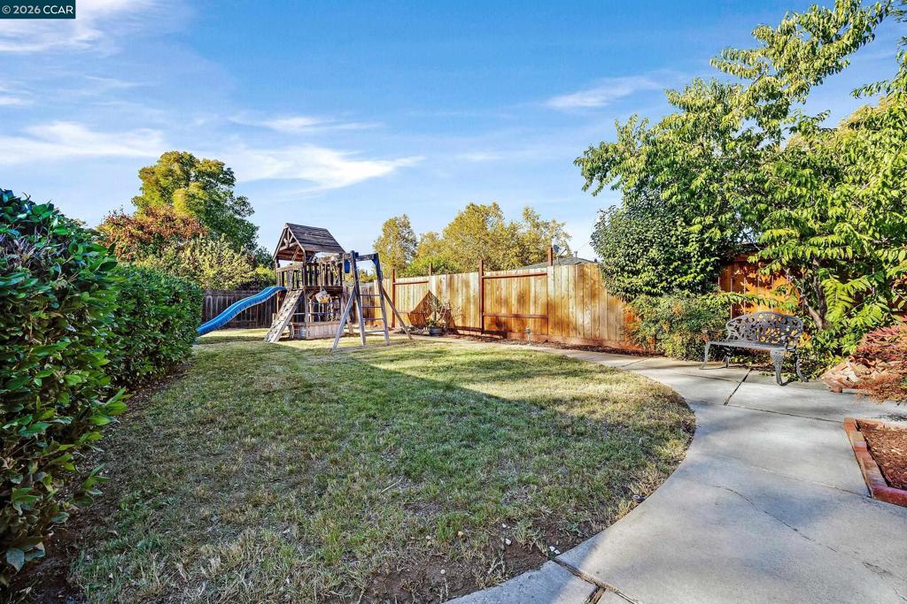 1732 Lemonwood Dr Property Photo 11