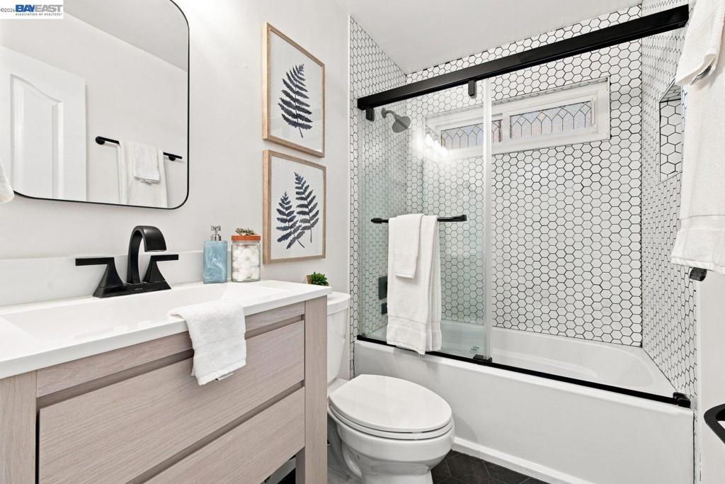 2819 Yarmouth Way Property Photo 30