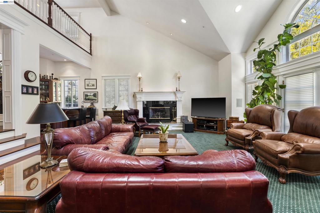 8016 Golden Eagle Way Property Photo 22