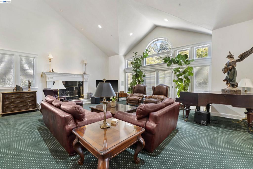 8016 Golden Eagle Way Property Photo 23