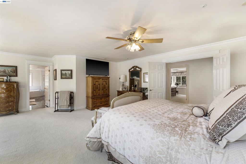 8016 Golden Eagle Way Property Photo 33
