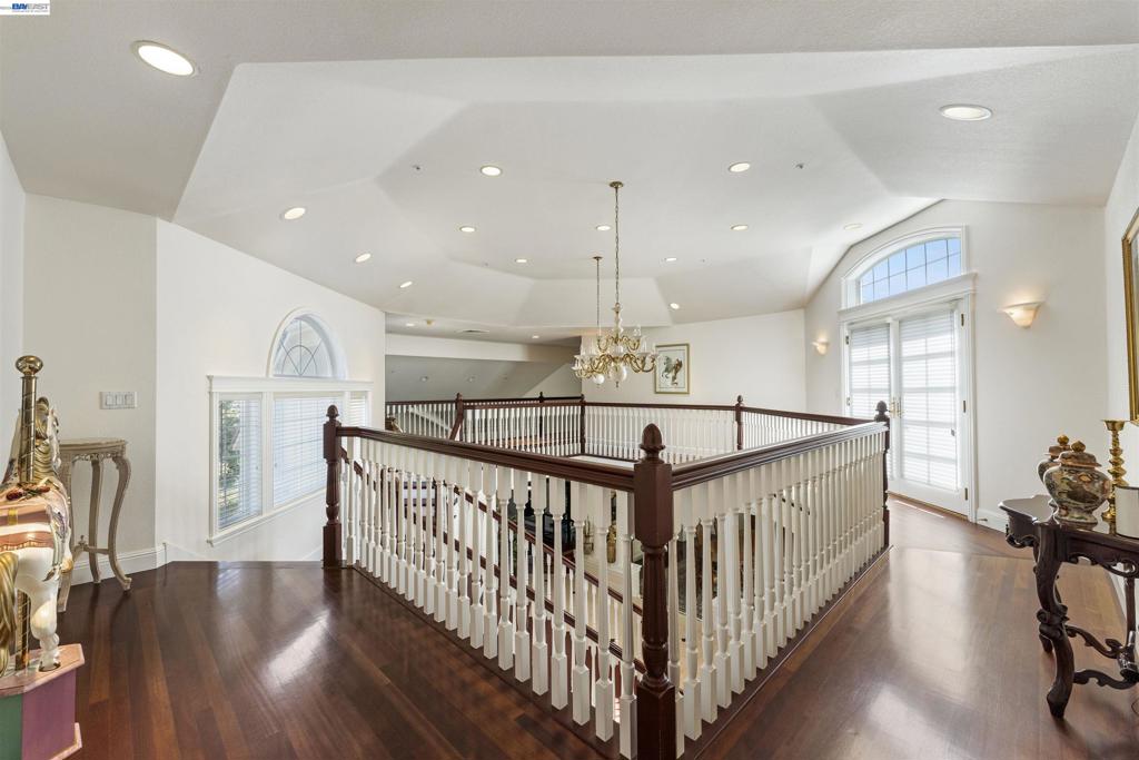 8016 Golden Eagle Way Property Photo 44
