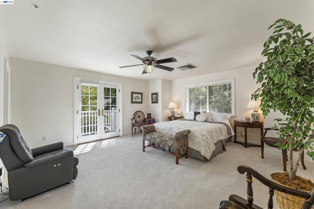 8016 Golden Eagle Way Property Photo 47