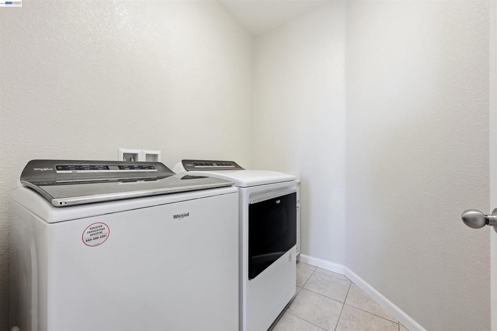 1542 Portofino Dr Property Photo 39