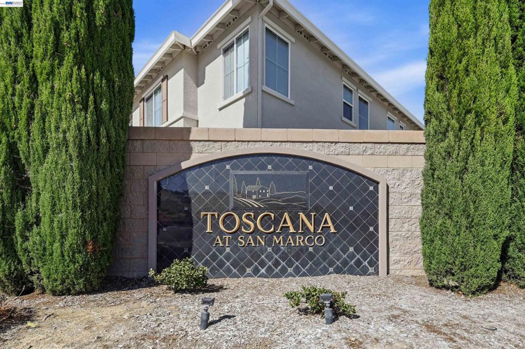 1542 Portofino Dr Property Photo 51