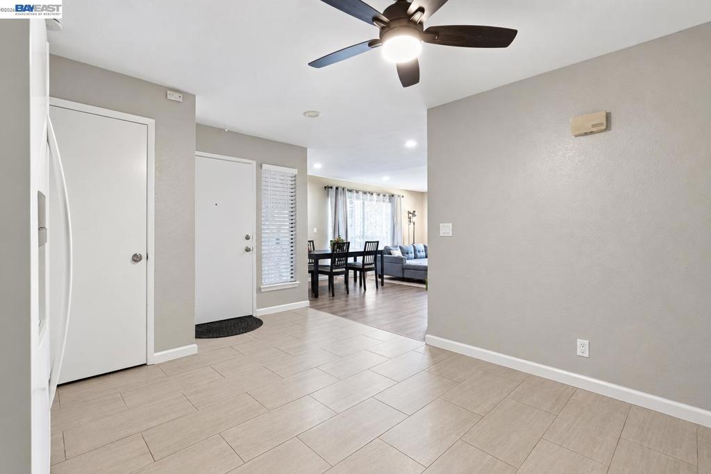 5547 Russo Dr Property Photo 5