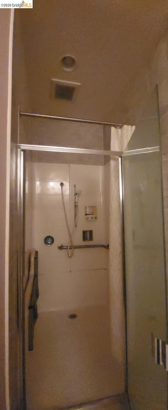 638 Webster St Property Photo 7