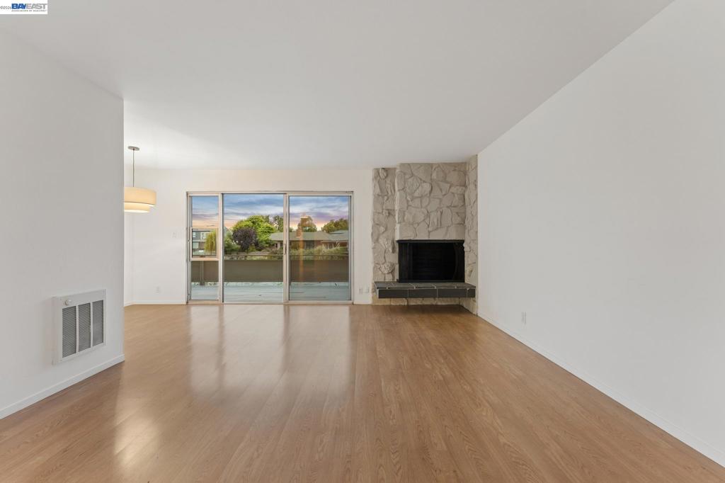 339 Broadway 116 Property Photo 4