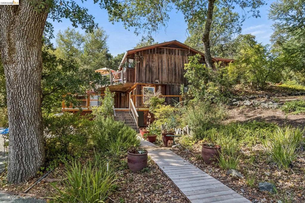 3625 Madrone Dr Property Photo 1