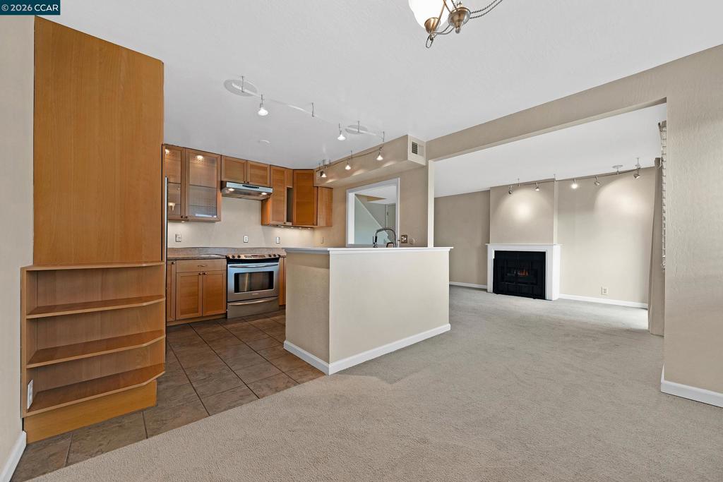1810 Cole Ave 3 Property Photo 10