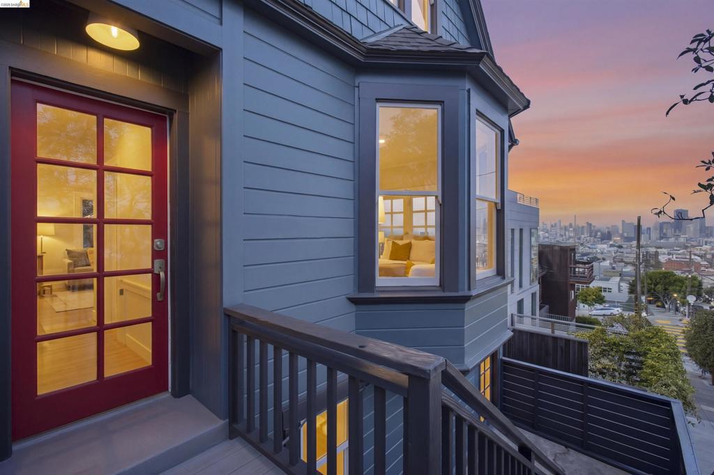 724 Kansas Street Property Photo 1