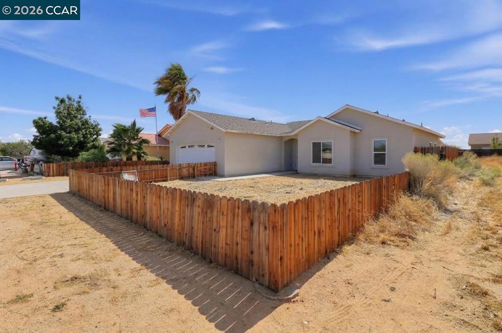 7330 Catalpa Ave Property Photo 4