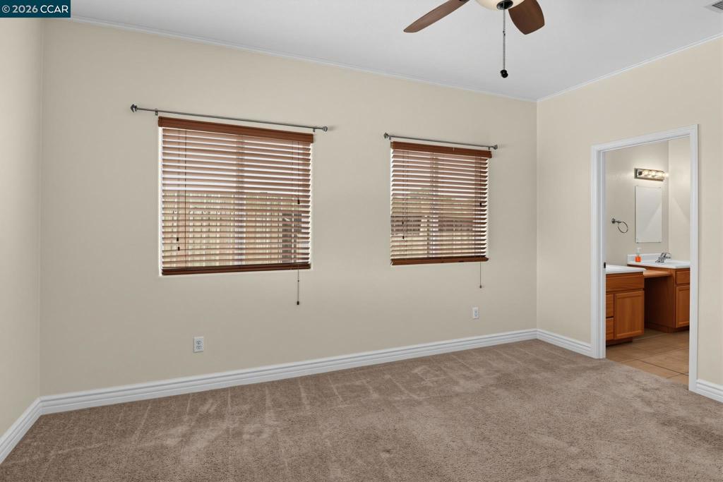 7330 Catalpa Ave Property Photo 17