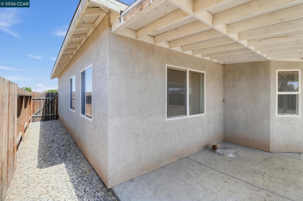 7330 Catalpa Ave Property Photo 24