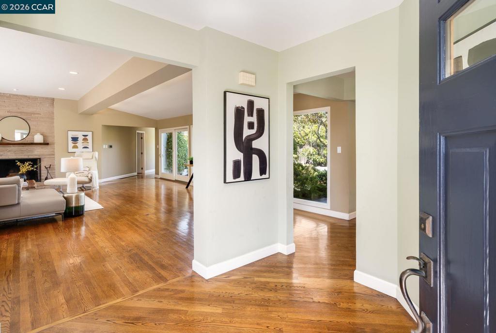 15 La Salle Ct Property Photo 6