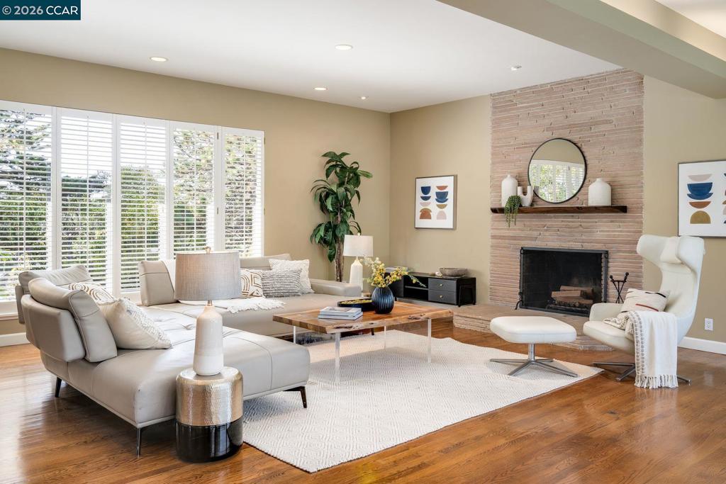 15 La Salle Ct Property Photo 11