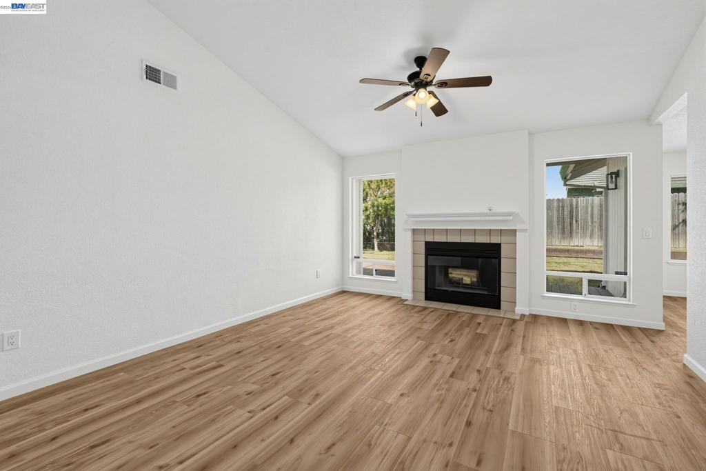 2921 Meadow Hawk Way Property Photo 7
