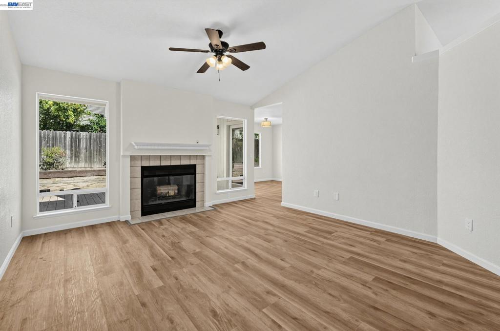 2921 Meadow Hawk Way Property Photo 11