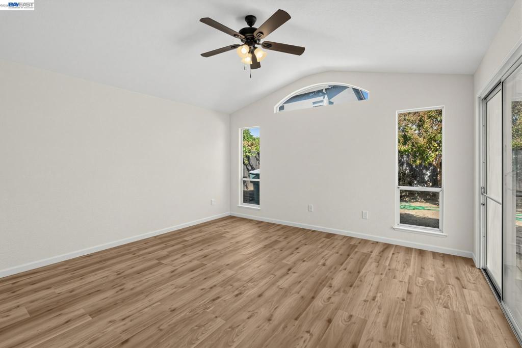 2921 Meadow Hawk Way Property Photo 23