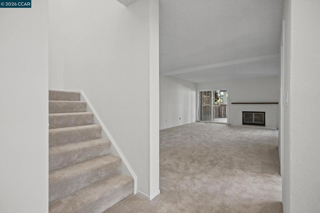 146 Riverway Dr Property Photo 6