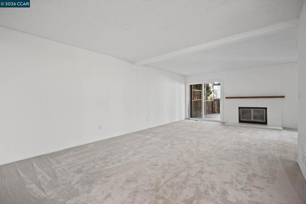 146 Riverway Dr Property Photo 7