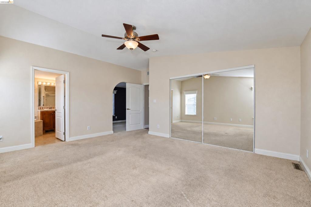 210 W Cypress Rd Property Photo 18