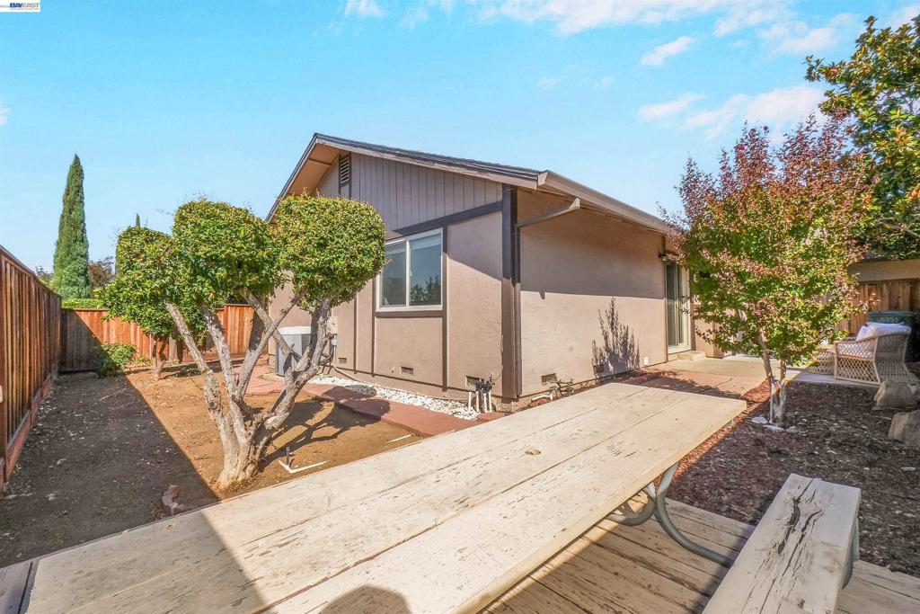 5551 Guadalupe Ct Property Photo 53