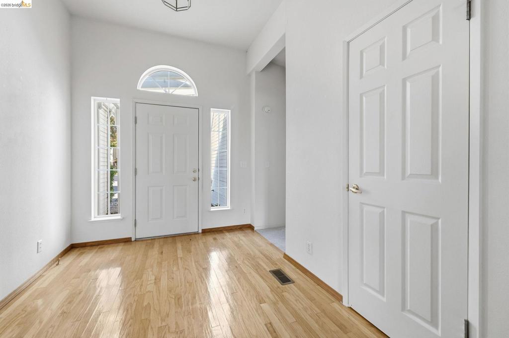 12720 Robinia Circle #8 Property Photo 4