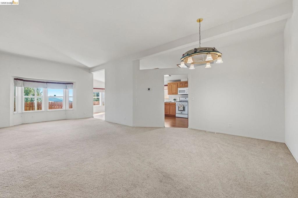 12720 Robinia Circle #8 Property Photo 5