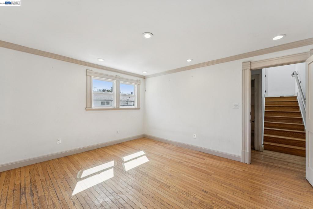 1715 Bay St Property Photo 27