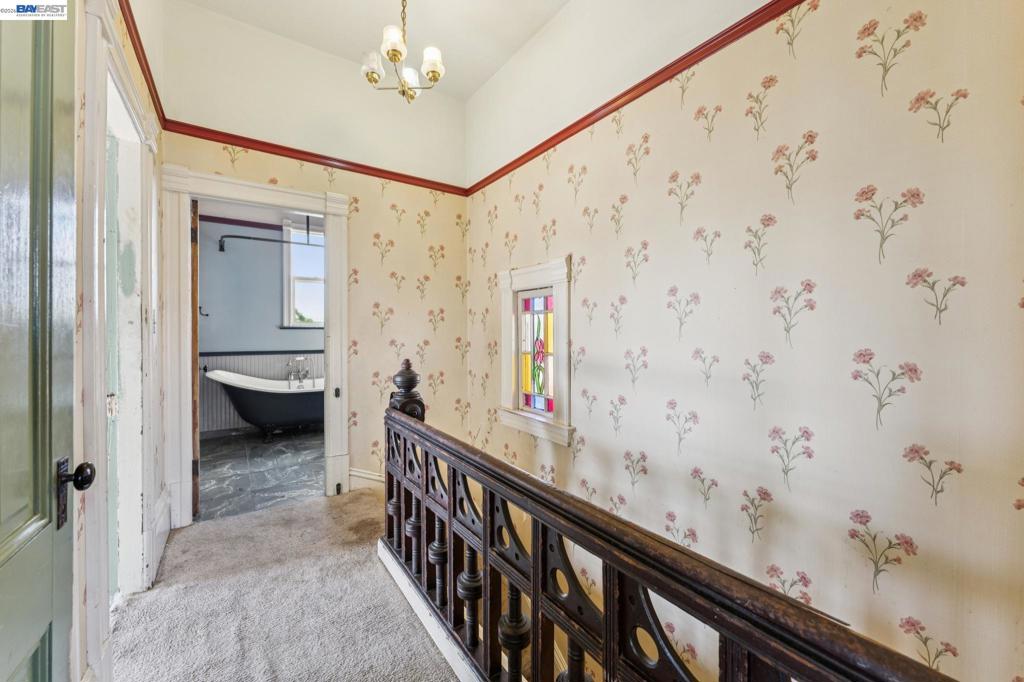 1715 Bay St Property Photo 32