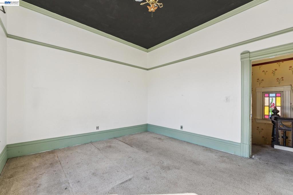 1715 Bay St Property Photo 37