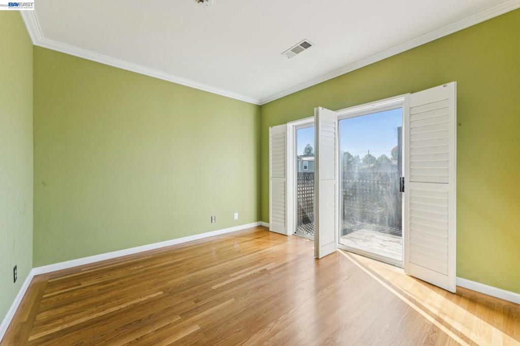 1715 Bay St Property Photo 68