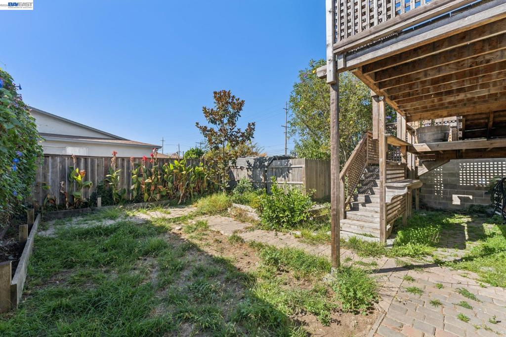 1715 Bay St Property Photo 74