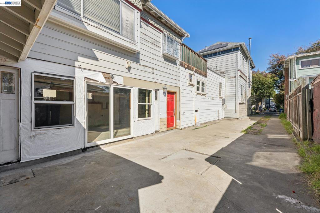 1715 Bay St Property Photo 83