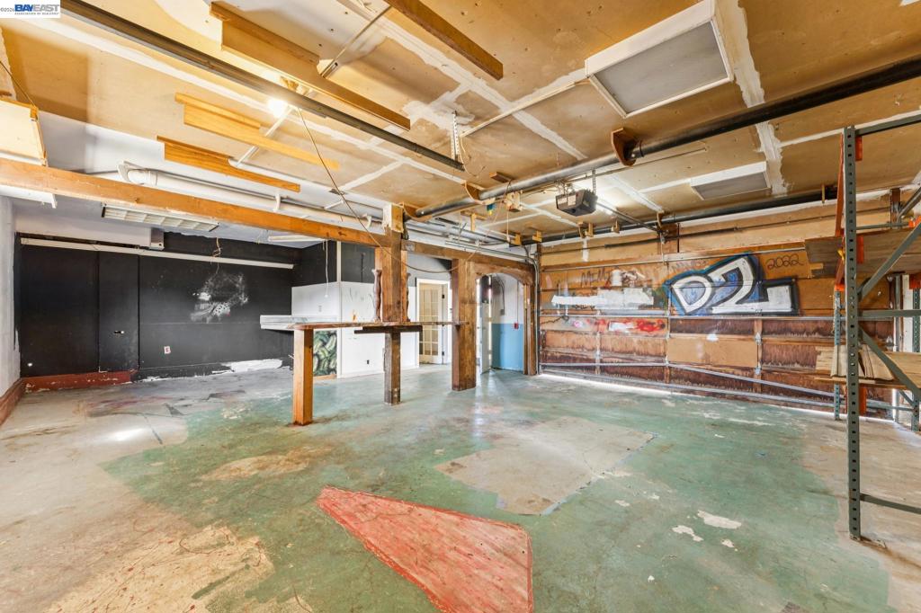 1715 Bay St Property Photo 89